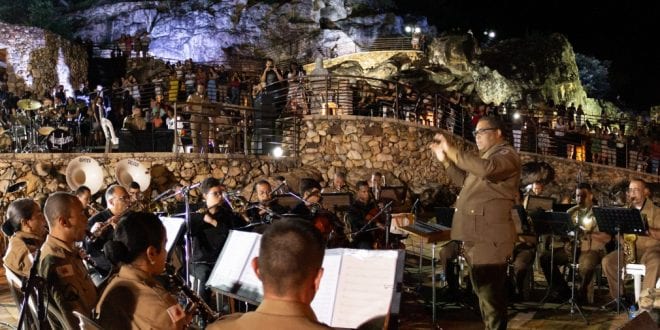 Norte de Minas - Bandas de Música da 11ª RPM e do CAM realizam Cantata de Natal em Grão Mogol