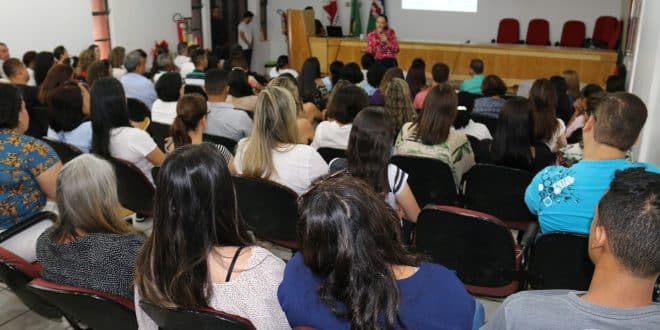 Montes Claros - HUCF promove Momento de Espiritualidade e presta homenagem a servidores - foto: Thiago Magalhães/hUCF/Unimontes