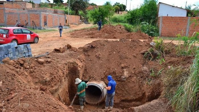 Montes Claros - Drenagem pluvial vai beneficiar moradores do bairro Morada do Sol