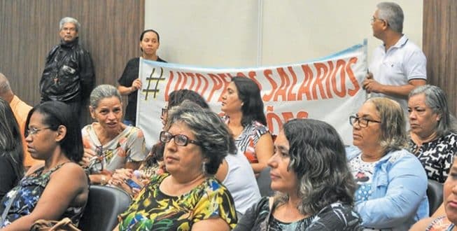 Montes Claros - Educação de Montes Claros ignora piso nacional para professores