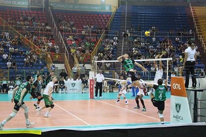 No tie-break, América Vôlei deixa vitória escapar diante do Sada Cruzeiro