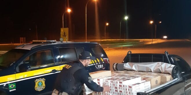 Montes Claros - PRF prende indivíduo por contrabando de cigarros