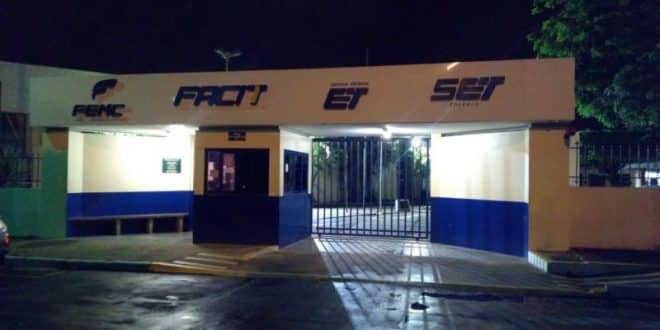 Montes Claros - Câmara Municipal de Montes Claros discute fechamento da FEMC