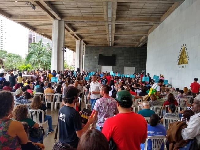 Categoria se reuniu nesta quarta-feira na Praça da Assembleia, em BH