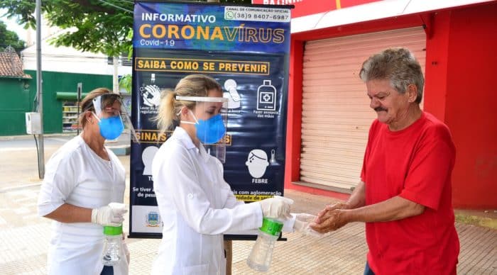 Montes Claros - Prefeitura de Montes Claros disponibiliza álcool gratuitamente para a população