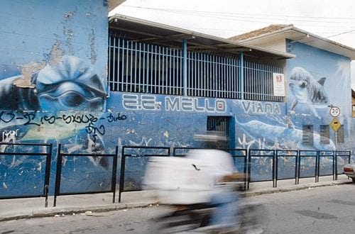 MG - Justiça de MG suspende volta de servidores da área administrativa às escolas
