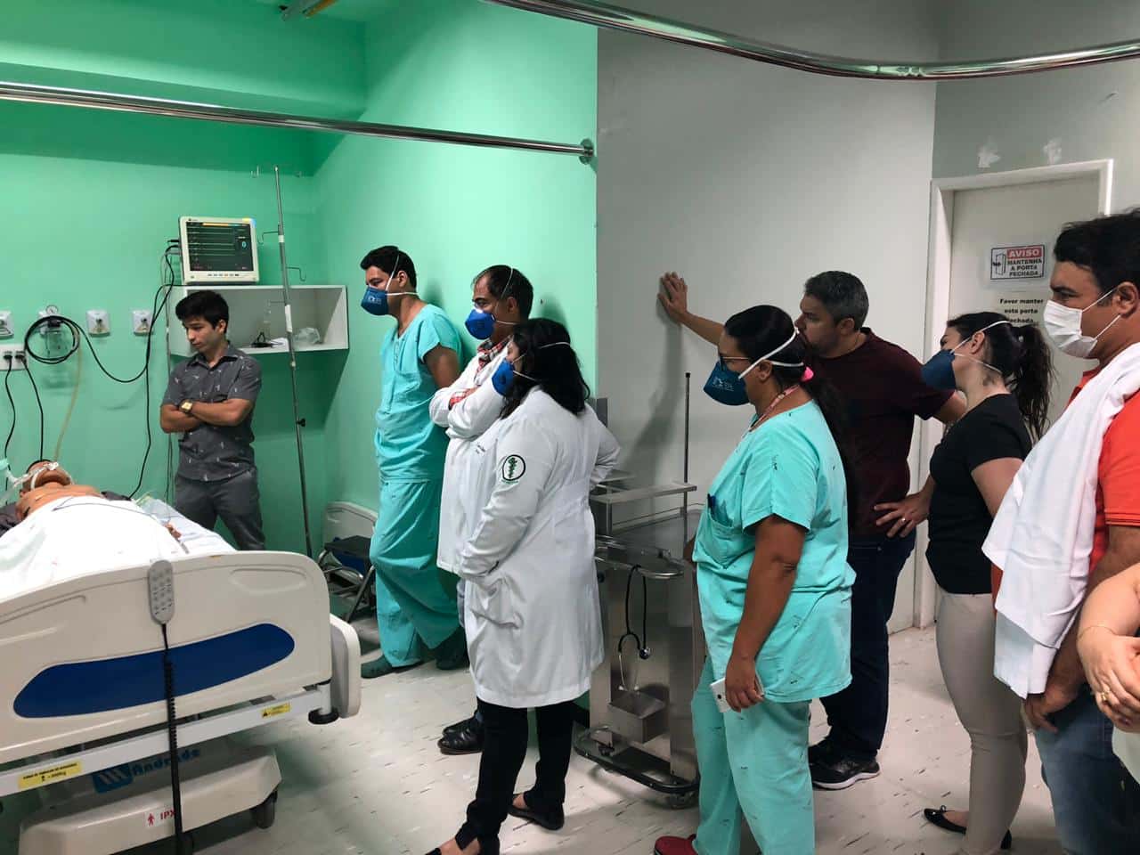 Montes Claros - Funcionários do Dilson Godinho seguem sendo treinados para atender pacientes suspeitos da Covid-19