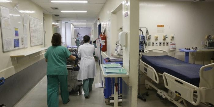 MG - Minas tem 63% dos leitos de UTI ocupados; situação não é confortável, diz secretário