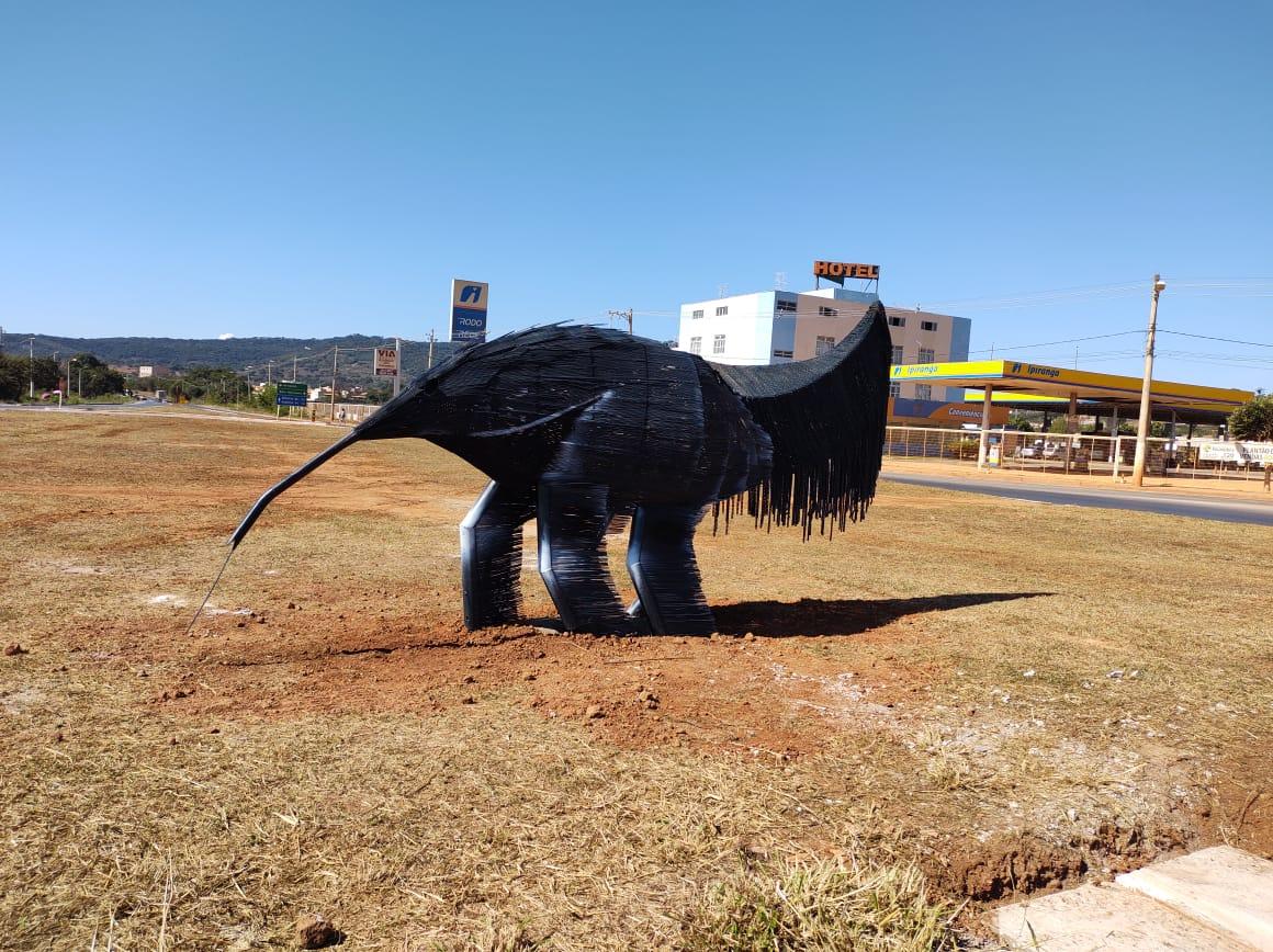 Montes Claros - No dia do Meio Ambiente a Prefeitura de Montes Claros vai inaugurar escultura de tamanduá-bandeira