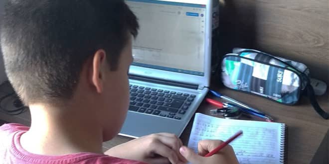 MG - Escolas particulares de Minas Gerais voltam às aulas remotas sem previsão de ensino presencial