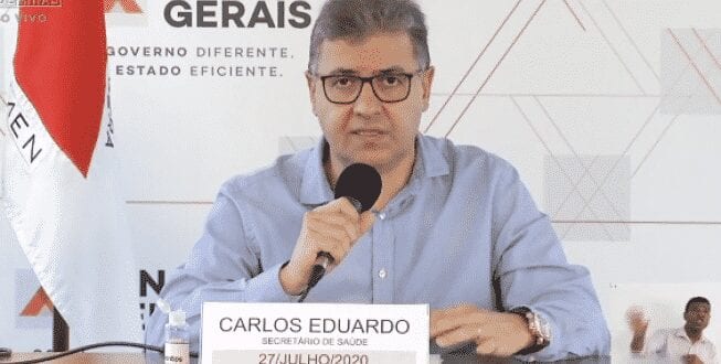 O secretário de Estado de Saúde, Carlos Eduardo Amaral