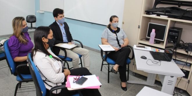 Montes Claros - Colaboradores da Santa Casa de Montes claros utilizam Uti’s do hospital como fonte de pesquisa para título de especialização pela Fiocruz e Anvisa
