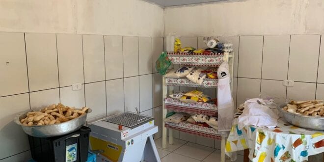 Fábrica quitandas da Maria Creuza Virgem da Lapa