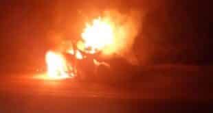 Veículo pegou fogo na BR-262, em Minas Gerais