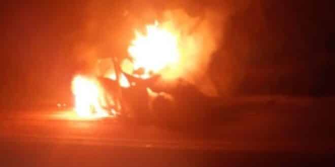 Veículo pegou fogo na BR-262, em Minas Gerais