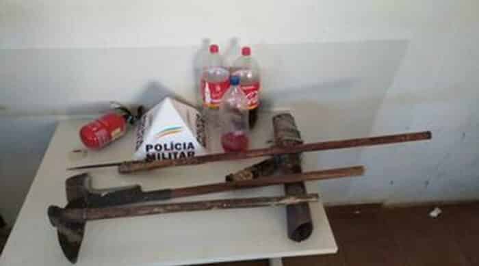 MG - Idoso é morto pela polícia após agredir bombeiro em Patrocínio MG - Idoso é morto pela polícia após agredir bombeiro em Patrocínio