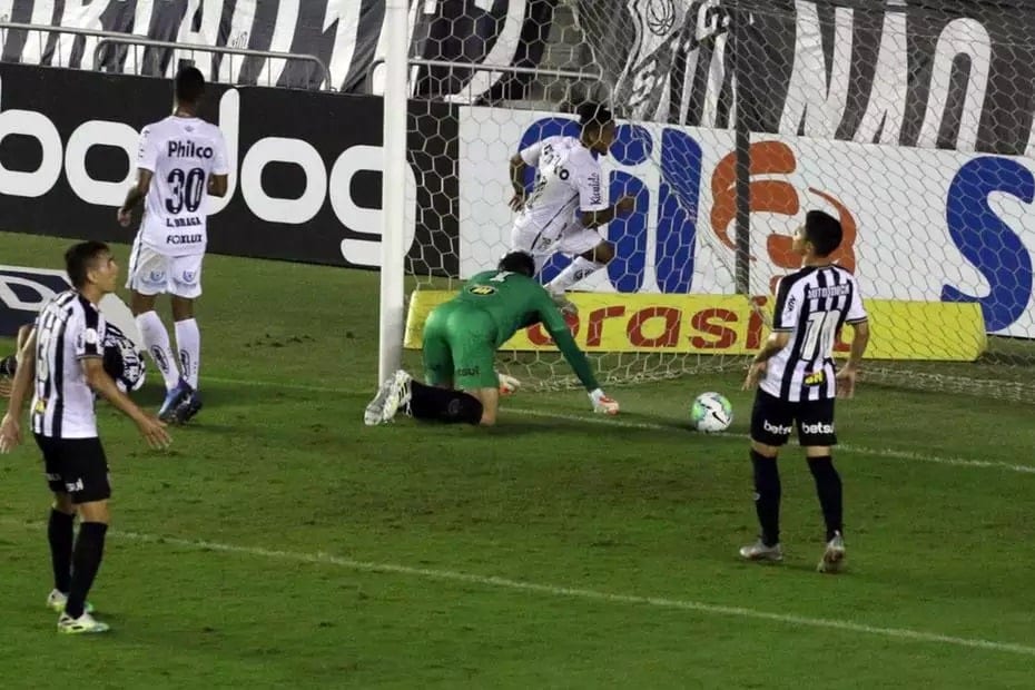 Brasileirão - Galo perde para o Santos na Vila Belmiro