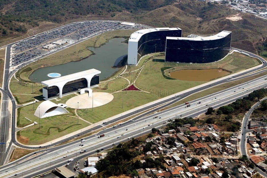 MG - Servidores públicos são comunicados sobre protocolos de retomada do trabalho presencial