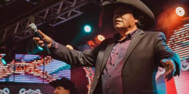 Parrerito, vocalista do Trio Parada Dura, morre vítima de Covid-19
