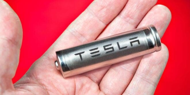 Super bateria da Tesla tem vida útil de 3,5 milhões de km
