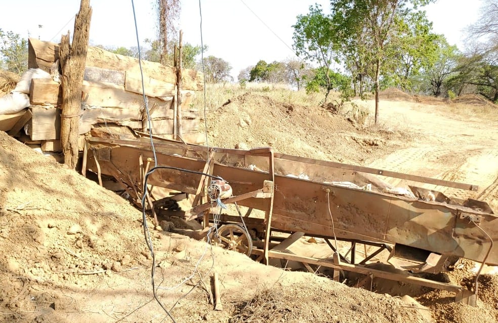 Norte de Minas - Homens são resgatados na zona rural de Montes Claro em condições de trabalho análogo ao escravo