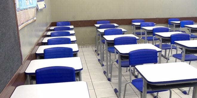 MG - STF nega pedido do governo de Minas Gerais para retornar aulas presenciais nas escolas públicas estaduais