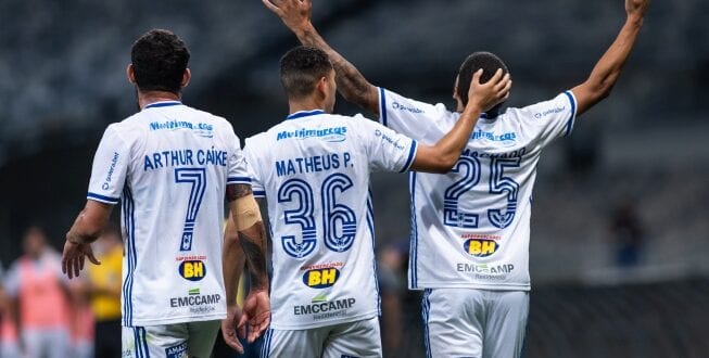 Cruzeiro joga bem e vence a Ponte Preta no Mineirão