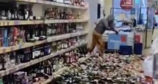 Em ataque de fúria, mulher destrói 500 garrafas de bebidas alcoólicas; veja o vídeo