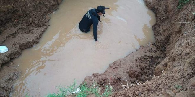 Operação de busca pelo adolescente começou na quinta-feira (19), data em que ele desapareceu após cair em um bueiro