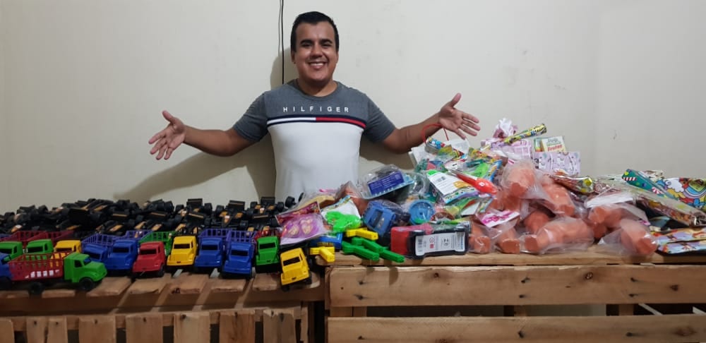 Norte de Minas - Influenciador de Pirapora usa redes sociais para viralizar ação solidária em prol de famílias carentes