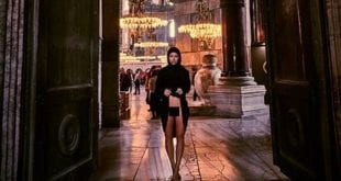 Ativista belga caminha sem roupa pelo Vaticano para “quebrar tabus da nudez”; veja outras polêmicas