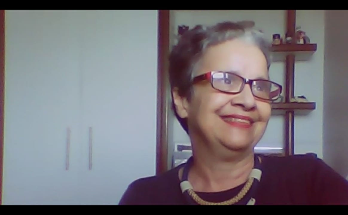 infectologista, Sylvia Lemos Hinrichsen, que é professora titular do Departamento de Medicina Tropical da Universidade Federal de Pernambuco (UFPE) e consultora da Sociedade Brasileira de Infectologia (SBI)