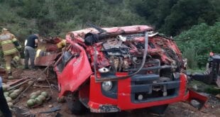 Norte de Minas - Caminhoneiro morre em acidente na BR-251 na Serra de Francisco Sá