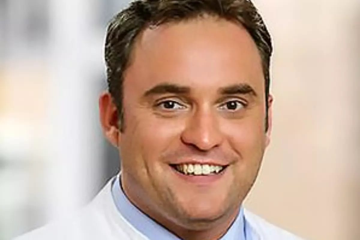 Médico que untou pênis com cocaína e matou mulher por overdose diz que ela sabia