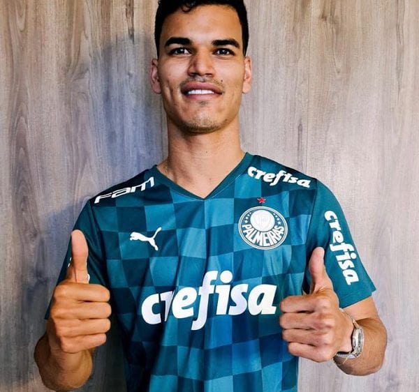 Palmeiras oficializa a contratação do volante Danilo Barbosa, do Nice 