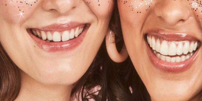 Mulheres sorrindo