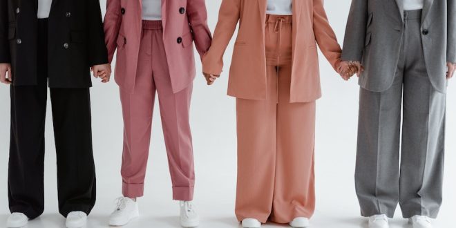 Mulheres bem vestidas