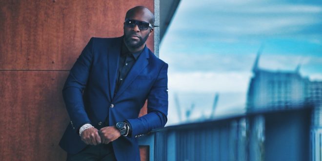 Blazer masculino: o toque de elegância que transforma qualquer visual