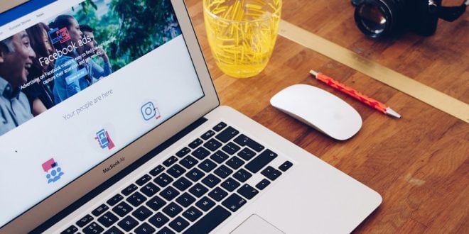 Estratégias para criar uma presença forte e positiva nas redes sociais e na internet
