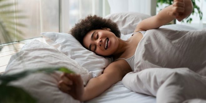Qual é a posição correta para dormir e garantir conforto?