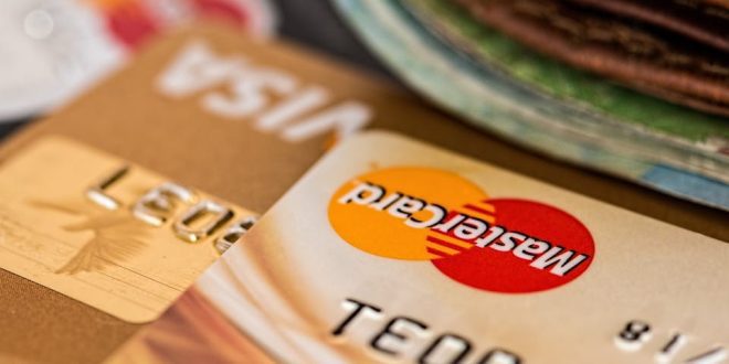 Quais as bandeiras de cartão de crédito e como funcionam?