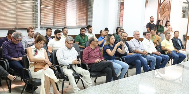 Conselho de Desenvolvimento Econômico e Social de Montes Claros toma posse