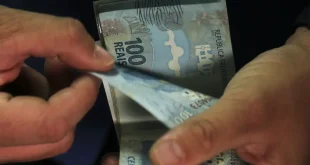 Crédito do Trabalhador: instituições financeiras podem oferecer troca de dívidas com juros menores