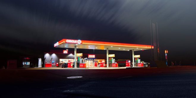 Qual o investimento mínimo para abrir um posto de gasolina pequeno