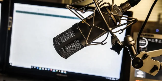 Rádios: projeto facilita pagamento para migrar rádio AM para FM