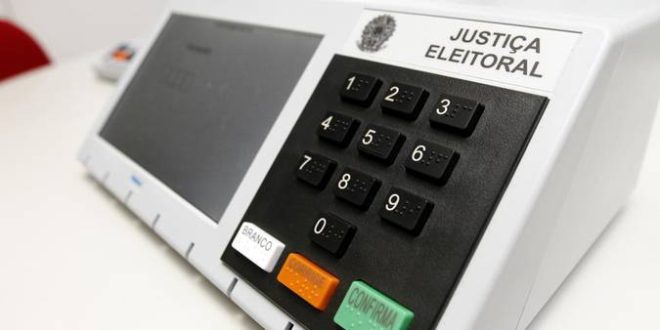 “Se for aprovada, PEC vai ajudar a mitigar degeneração do processo político”, avalia especialista sobre proposta que põe fim à reeleição