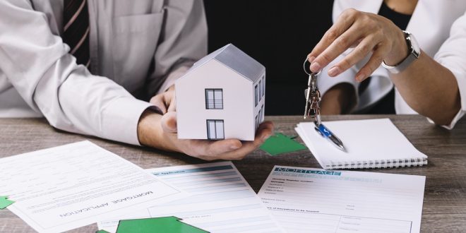 Como funciona o consórcio imobiliário e quando ele é vantajoso?
