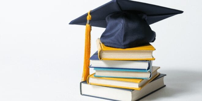 Veja como iniciar sua pós-graduação ainda este mês