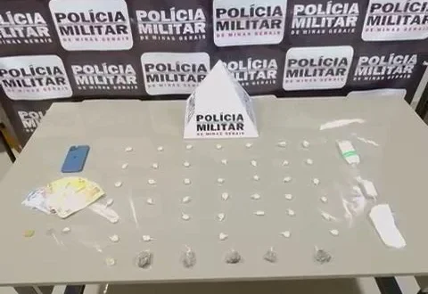 Polícia Militar prende suspeito de tráfico de drogas na modalidade delivery em Porteirinha