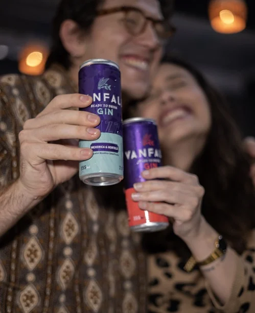Vanfall, destilaria premiada de BH, traz drinks prontos e destilados a Montes Claros e ao Norte de Minas